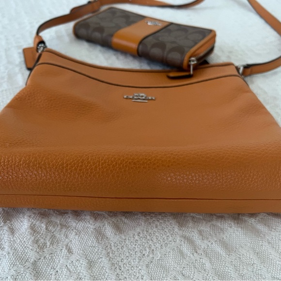 Coach purse and wallet set - Picture 2 of 7